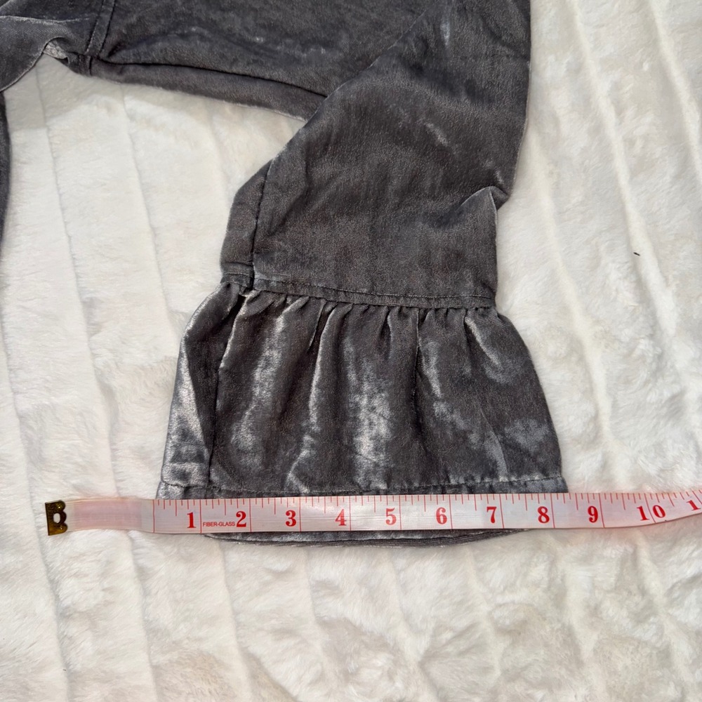 Cloth & Stone Velvet Bell Sleeve Top Gray Size L Relaxed‎ Fit - Picture 7 of 7